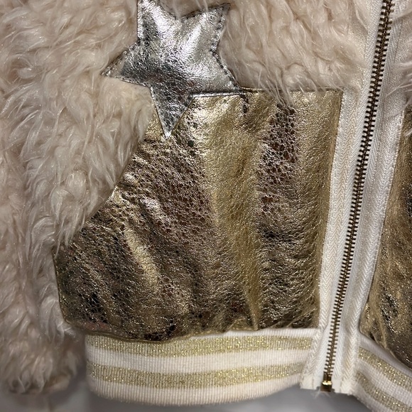 Cream and gold furry jacket. Size 5 - Picture 2 of 6